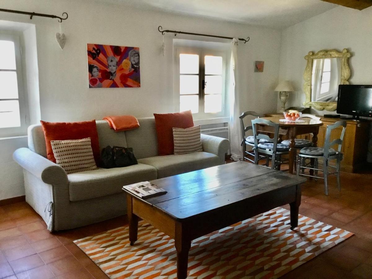 Ravissant Studio Climatise Gambetta Misericorde Au Coeur De Сен Тропе Екстериор снимка