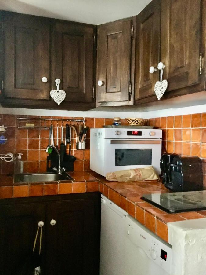 Ravissant Studio Climatise Gambetta Misericorde Au Coeur De Сен Тропе Екстериор снимка